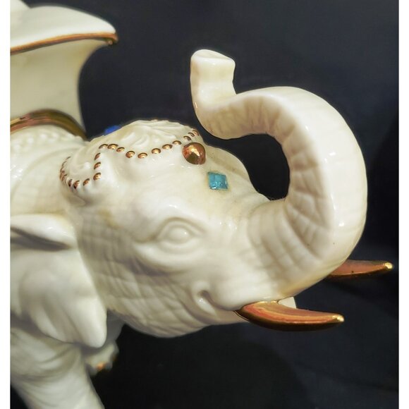 Lenox JEWELED ELEPHANTS 2 taper candle holders candlesticks cream porcelain 5"hi - Picture 13 of 16